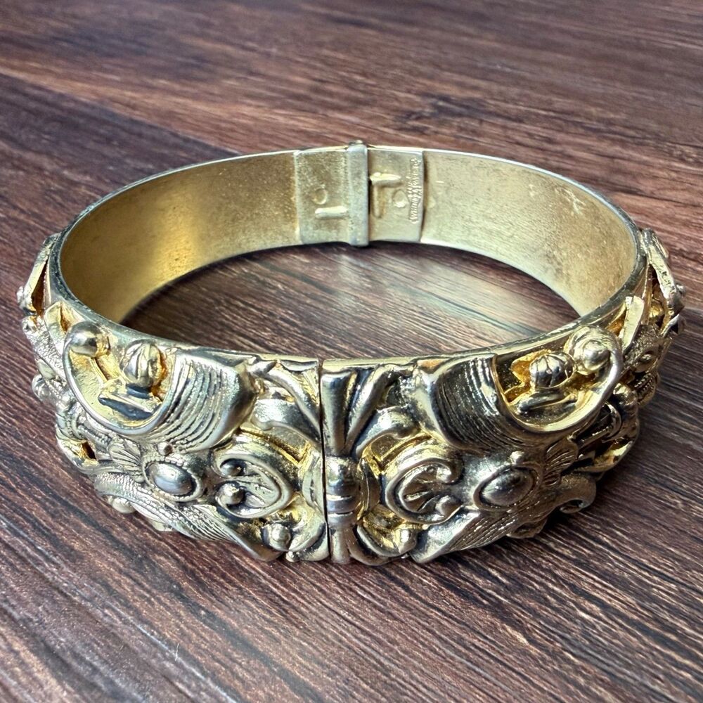 Whiting & Davis Gold Tone Art Nouveau Bangle Bracelet Repousse Hinged Clamper